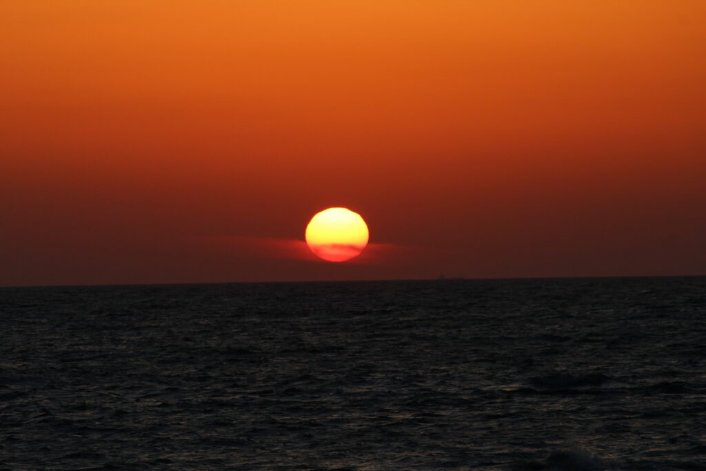 海に沈む夕日